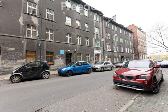 Jasna kawalerka w Centrum - obok Mikołowskiej