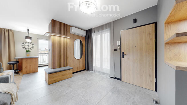 Czteropokojowy apartament z tarasem - Centrum