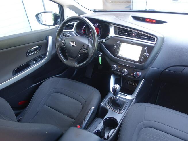 Kia Cee'd 1,4i Navi Alu Klimatyzacja Światła dzienne 1.Właściciel VIP Gwarancja