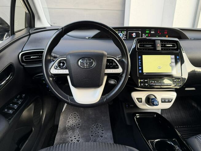 Toyota Prius XENON*NAVI*Kamera*Cofania*Grzane*Fotele*Czujniki*Parkowania*Serwis*ASO