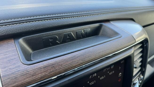 RAM 2018 LARAM 5.7HEMI Kam cofania Wentyle Szyber Alpine Grzana kiera