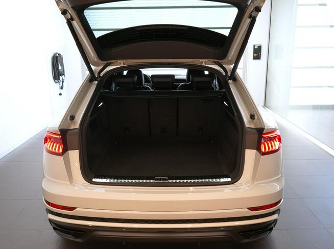 Audi Q8 50TDI Quattro B&O MatrixLed Kamery360 ACC HeadUP Masaż Ambiente