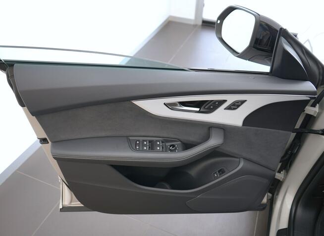 Audi Q8 50TDI Quattro B&O MatrixLed Kamery360 ACC HeadUP Masaż Ambiente