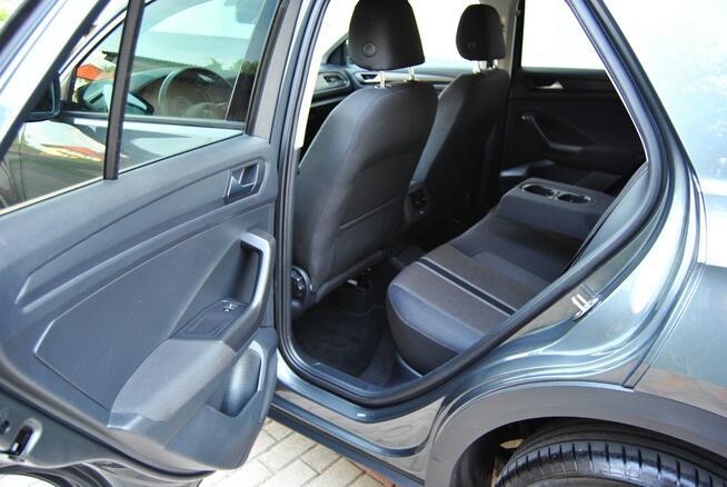 Volkswagen T-Roc APP CONNECT * LEDY * Grzane fotele * Parc tronik *OPŁACONY