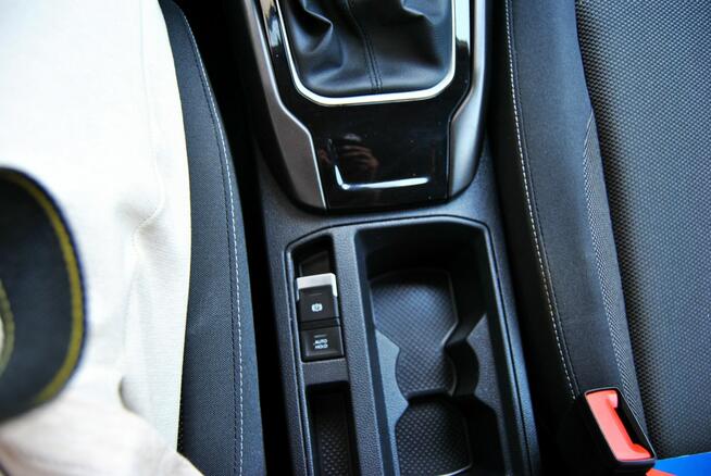 Volkswagen T-Roc APP CONNECT * LEDY * Grzane fotele * Parc tronik *OPŁACONY