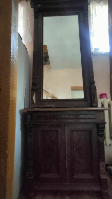 Stare lustro z szafką w stylu antycznym do renowacji