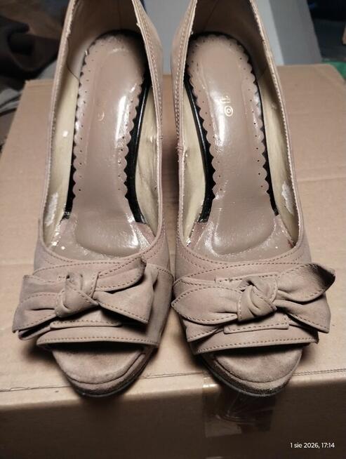 sprzedam buty