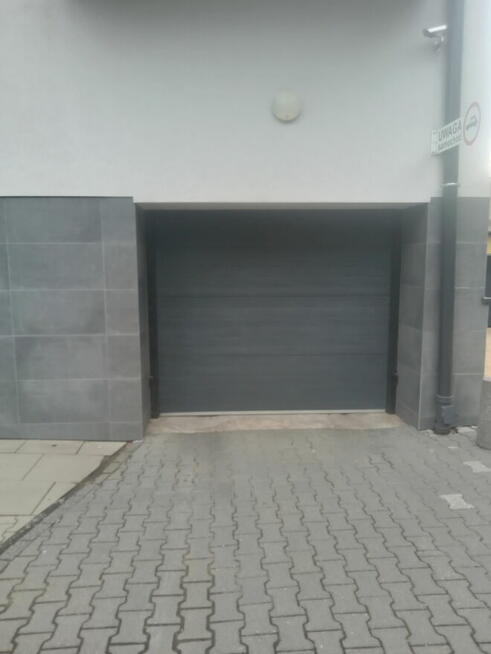 miejsce parkingowe