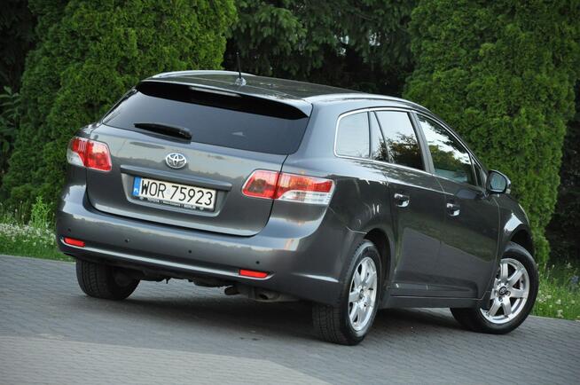 Toyota Avensis 100% Bezwypadkowy 1.8 benzyna Automat PDC Kamera 5 lat w Polsce Serwis