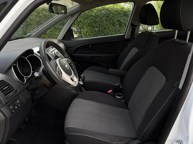 Kia Venga 1.4 benz. 90KM MPI 105tys.km. Klima 4xel. szyby Zadbany Zarejestrowany