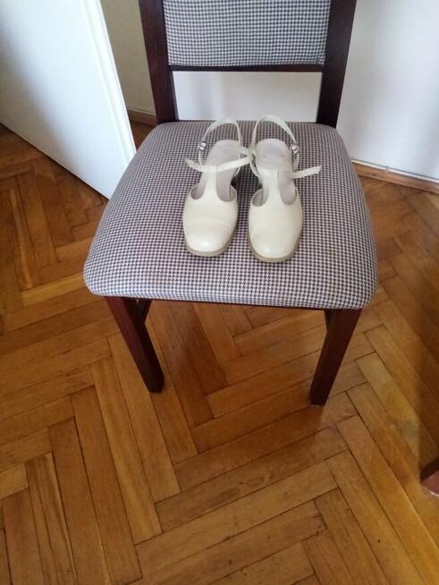 Pantofelki z cielęcej skórki malutki rozmiar
