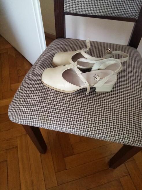 Pantofelki z cielęcej skórki malutki rozmiar