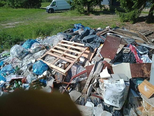 Wywóz Mebli Opróżnianie Mieszkań Domów Piwnic Strychów Opole