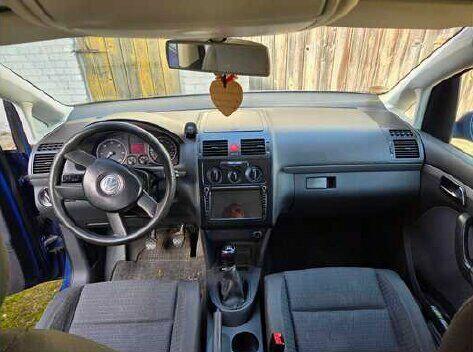 Syndyk sprzeda Volkswagen Touran 2,0
