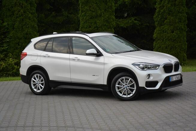 BMW X1 XDrive Panorama Ledy Kamera Navi Parktronic EL.Klapa Alu17"