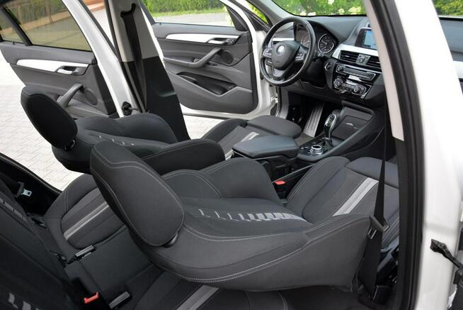 BMW X1 XDrive Panorama Ledy Kamera Navi Parktronic EL.Klapa Alu17"