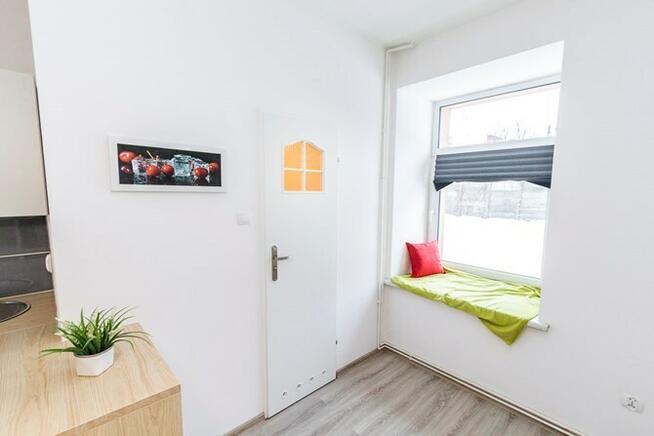 Hoene-Wrońskiego 12, słoneczna kawalerka, 25m2