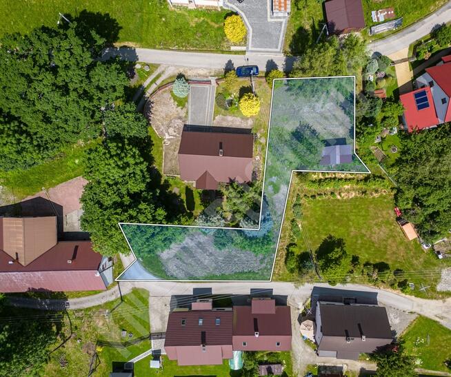 Działka budowlana 731 m² z widokiem na Beskid Mały