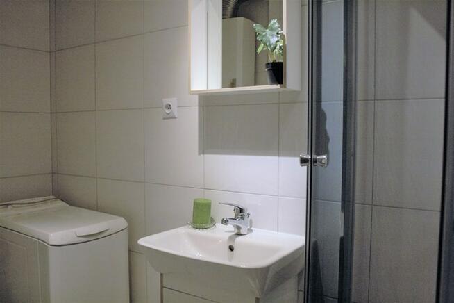 Wynajmę kawalerkę w spokojnej okolicy, Lotnicza 20