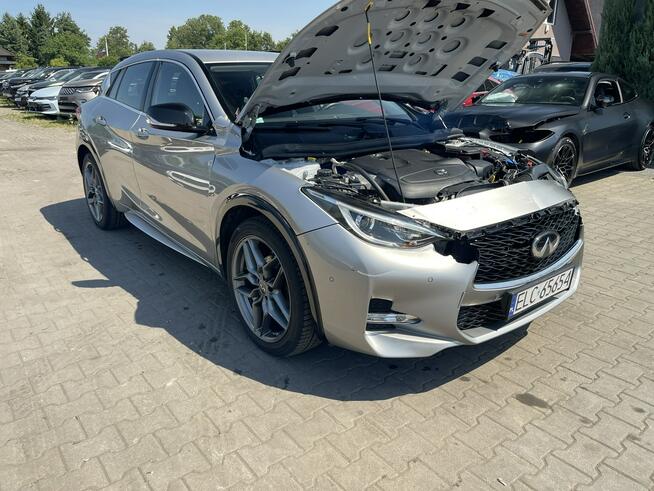 Infiniti Q30 Salon PL Automat Kamera Podgrzewanie