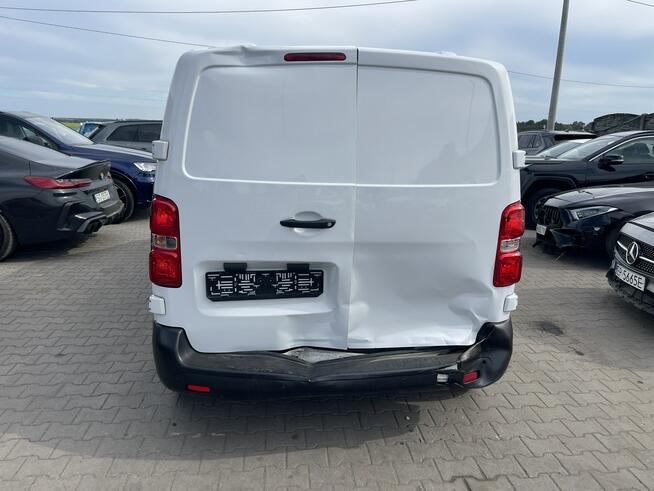 Opel Vivaro Blaszak Zabudowa Czujniki park. Klimatyzacja