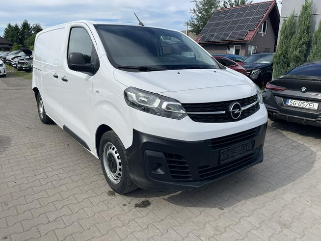 Opel Vivaro Blaszak Zabudowa Czujniki park. Klimatyzacja