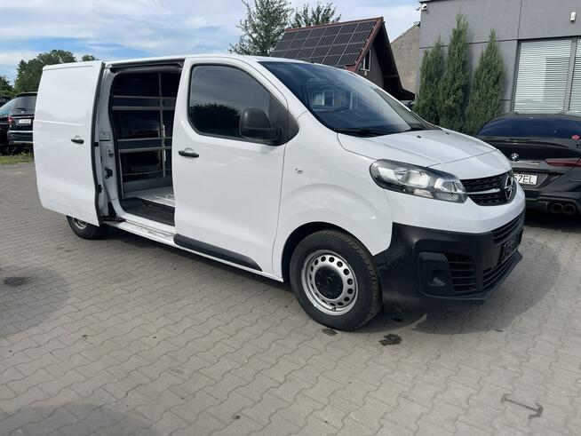 Opel Vivaro Blaszak Zabudowa Czujniki park. Klimatyzacja