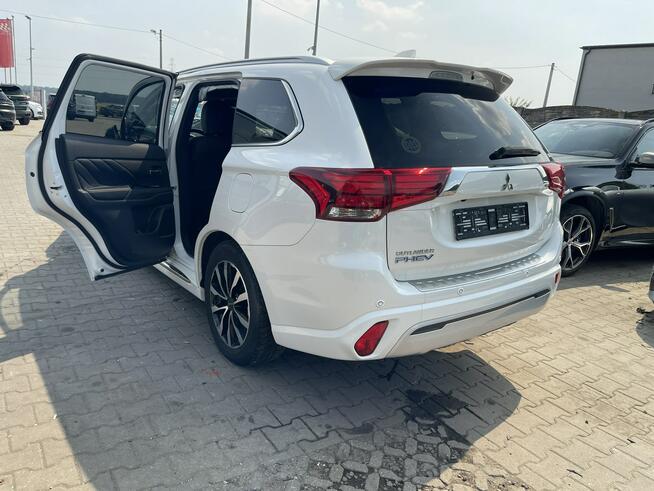 Mitsubishi Outlander AWD PHEV Automat Klimatronik Kamera Podgrzewanie