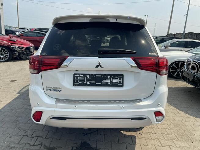 Mitsubishi Outlander AWD PHEV Automat Klimatronik Kamera Podgrzewanie