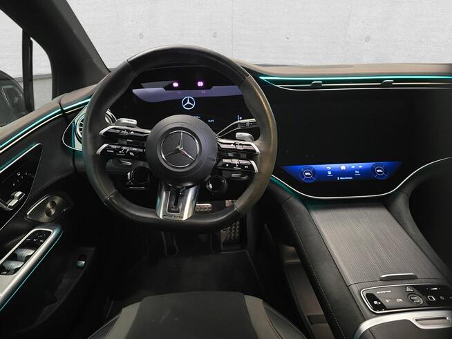 Mercedes EQE
