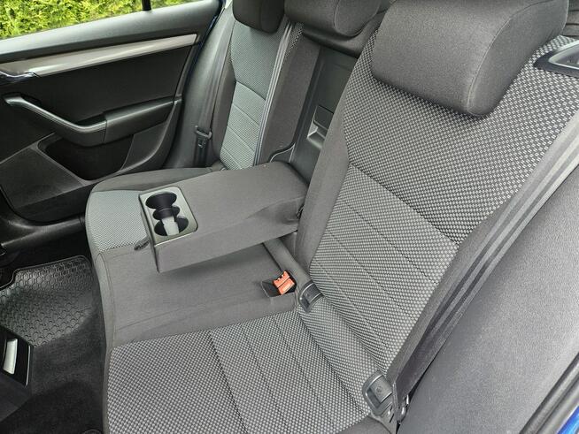 Škoda Octavia 1 właściciel / Klimatronic x 2 / Nawigacja / Czujniki przód + tył