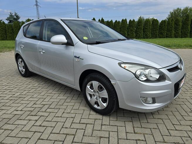Hyundai i30 1,6benz Serwis.Klimatronic.Centralka.4x El.szyby.Parktronic.OKAZJA