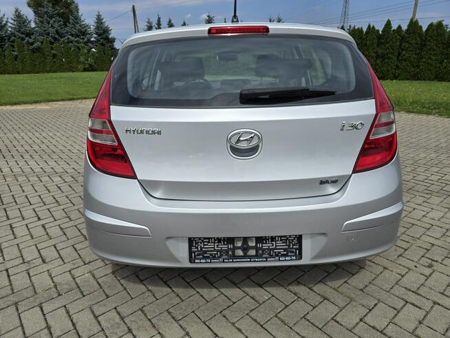 Hyundai i30 1,6benz Serwis.Klimatronic.Centralka.4x El.szyby.Parktronic.OKAZJA