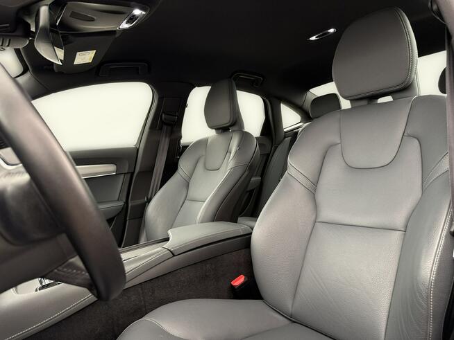 Volvo S90 2,0 B4 Momentum Pro Mild Hybrid 197+14KM (197 KM) Salon PL Faktura VAT