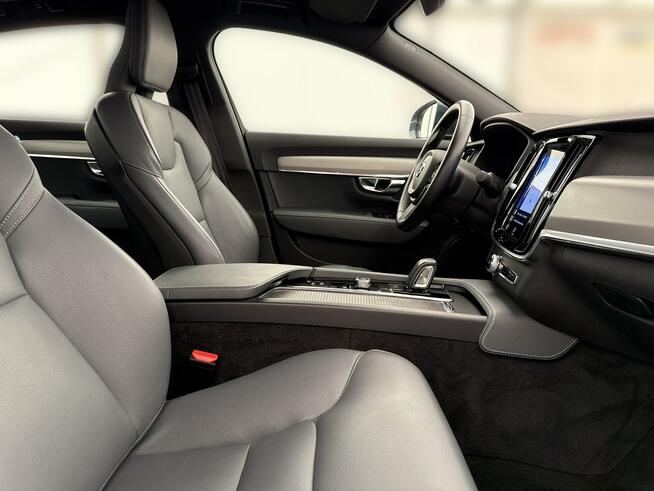 Volvo S90 2,0 B4 Momentum Pro Mild Hybrid 197+14KM (197 KM) Salon PL Faktura VAT