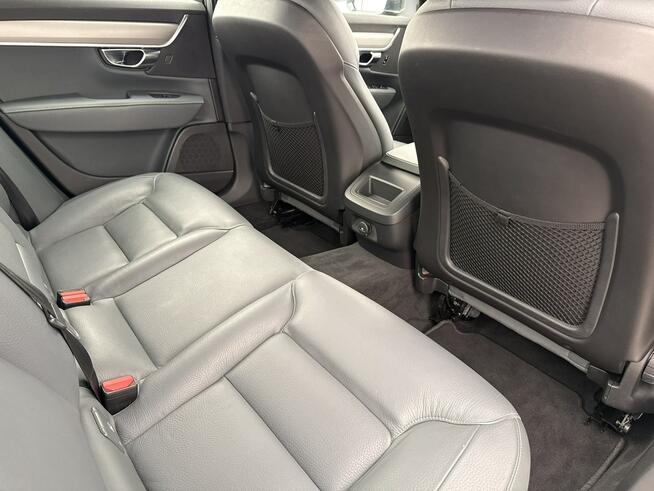 Volvo S90 2,0 B4 Momentum Pro Mild Hybrid 197+14KM (197 KM) Salon PL Faktura VAT