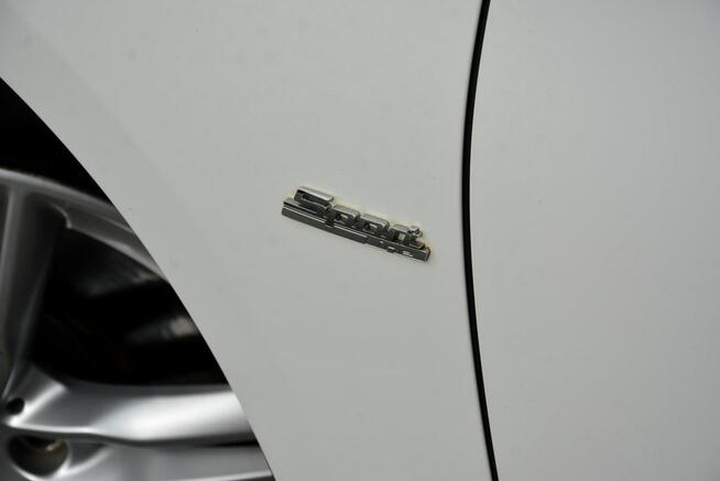 220D FullLed Navi El. Klapa 7 Foteli El. foteli HeadUp Drive Mode ASO