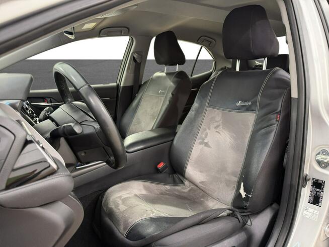 Toyota Camry 2.5 Hybrid Comfort CVT Sedan