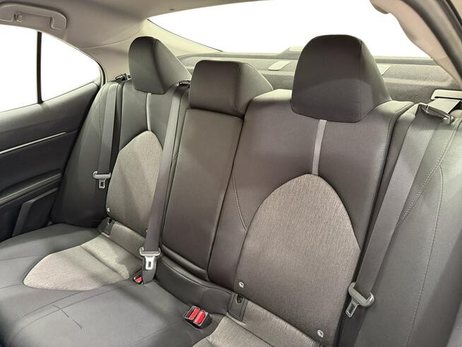 Toyota Camry 2.5 Hybrid Comfort CVT Sedan