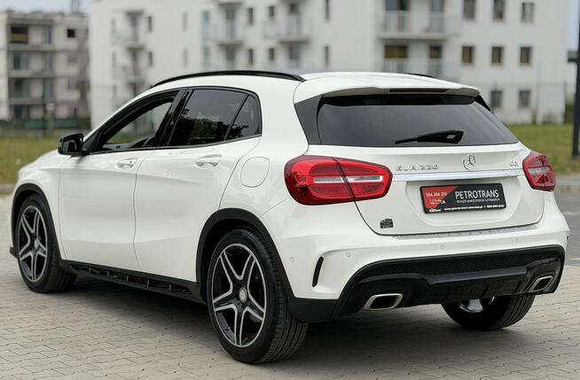 Mercedes GLA 220 2.2 / 170KM LED BI-KSENON Pakiet AMG Automat Nawigacja Kamera Panorama