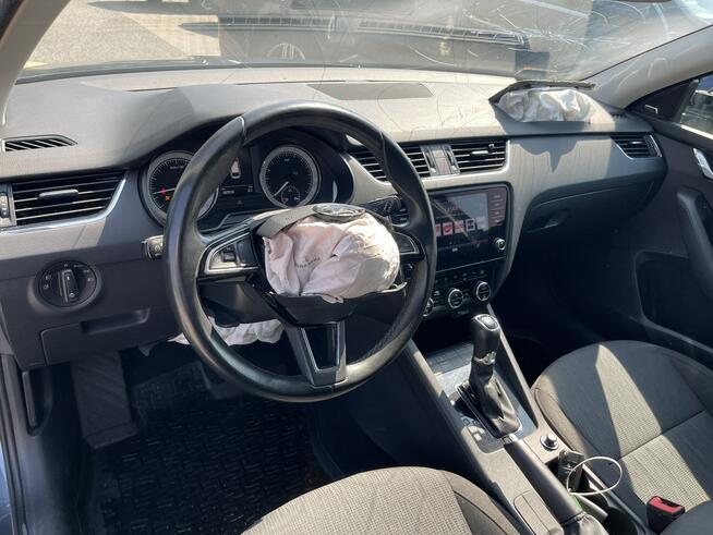 Škoda Octavia Salon PL Automat Klimatronik Kamera Podgrzewanie 150 KM