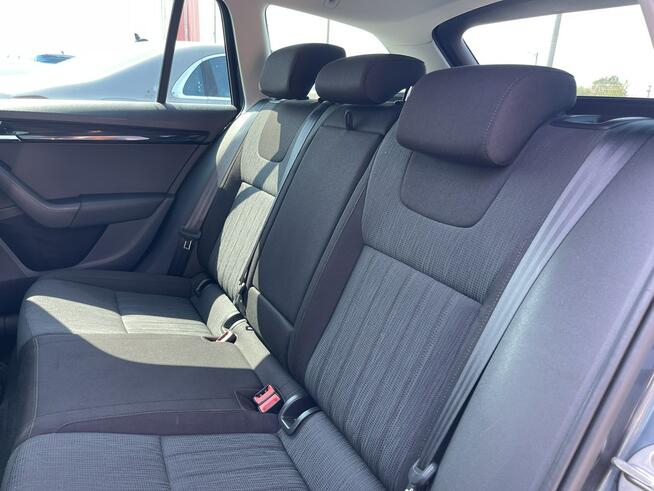 Škoda Octavia Salon PL Automat Klimatronik Kamera Podgrzewanie 150 KM