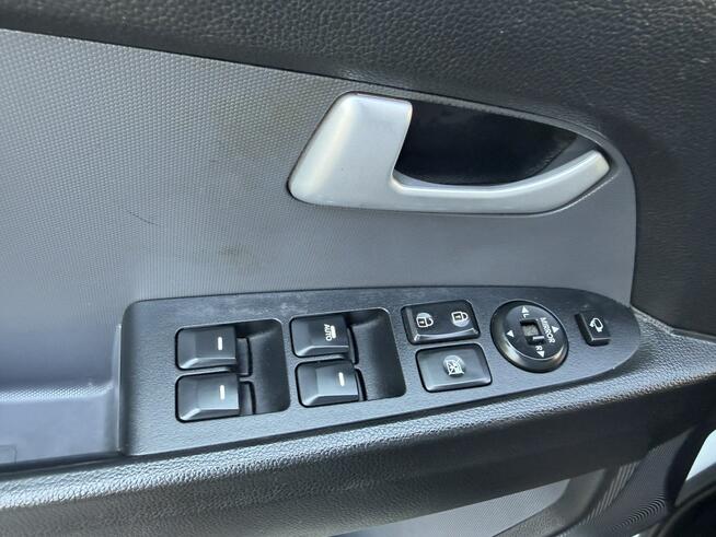 Kia Sportage 1,6 LPG navi car play czujniki cofania
