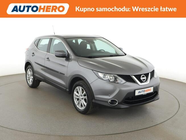 Nissan Qashqai klima auto navi grzane fotele kamera i czujniki parkowania