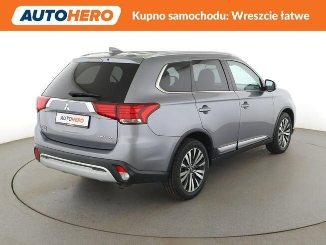 Mitsubishi Outlander automat navi kamera grzane fotele auto klima