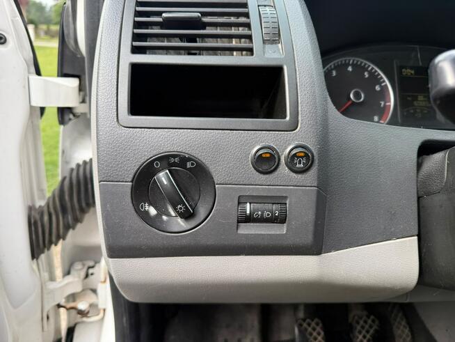 Volkswagen Transporter T5 FL 2.0 MPI 115KM benzyna 3 osobowy 160tys km przebiegu