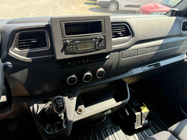 Renault Master kontener niskopodwoziowy niskopodłogowy długość 4,62