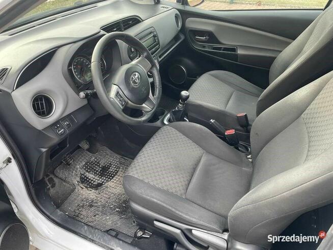 TOYOTA YARIS VAN dwuosobowa 2015