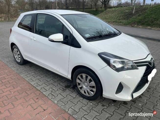 TOYOTA YARIS VAN dwuosobowa 2015