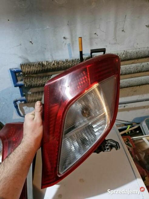 Toyota Yaris III Lusterka lampy i inne